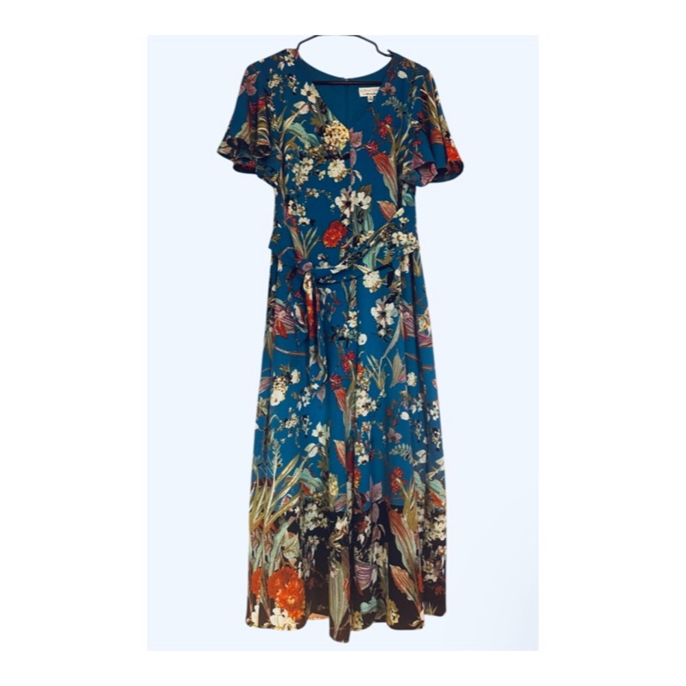 Signature by Robbie Bee  floral tie back
Jumper Dress 6